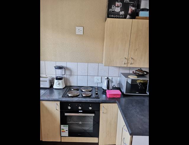 2 BEDROOM APARTMENT FOR SALE IN WILLOWBROOK
